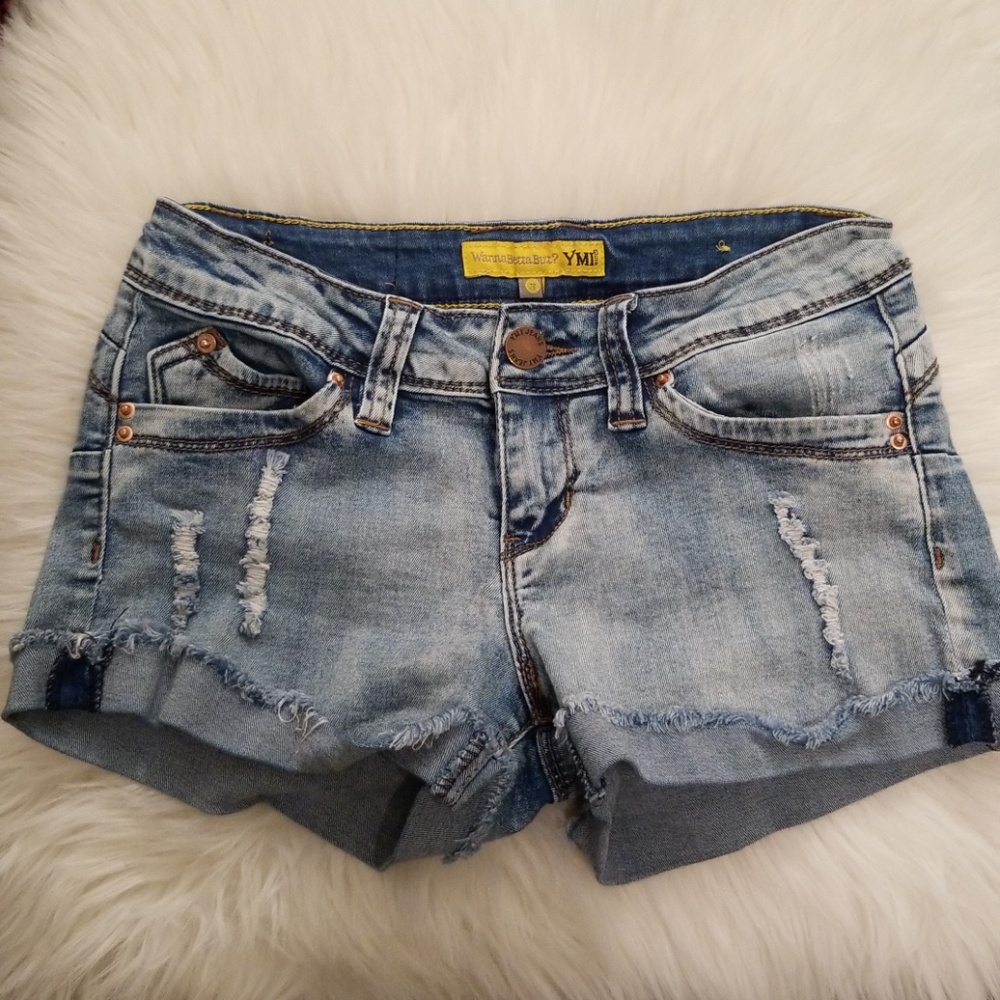 YMI denim shorts, size 3💖